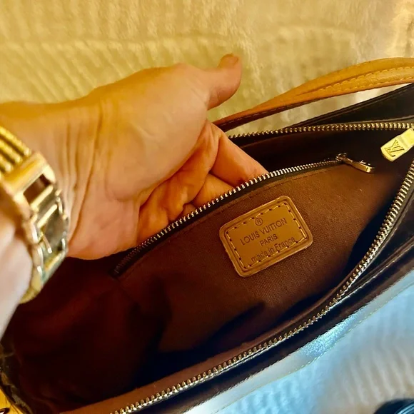 Louis Vuitton Brown Monogram Viva Cite Shoulder Bag M51163 - Picture 11 of 14